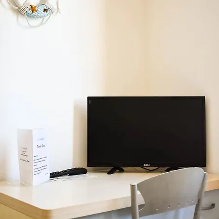 Отель Embassy 3*