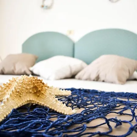 Embassy Отель 3*