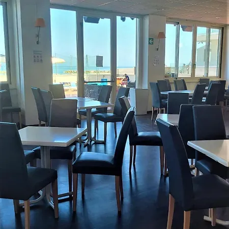 Hotell Embassy Pesaro