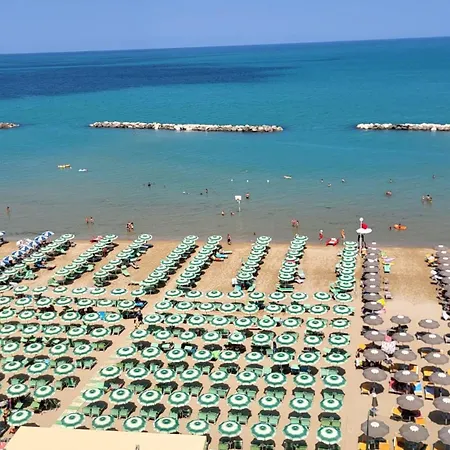 Embassy 3* Пезаро