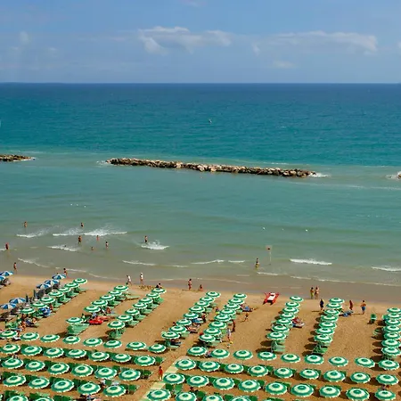 Embassy Отель 3*