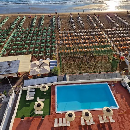 Embassy Отель 3*