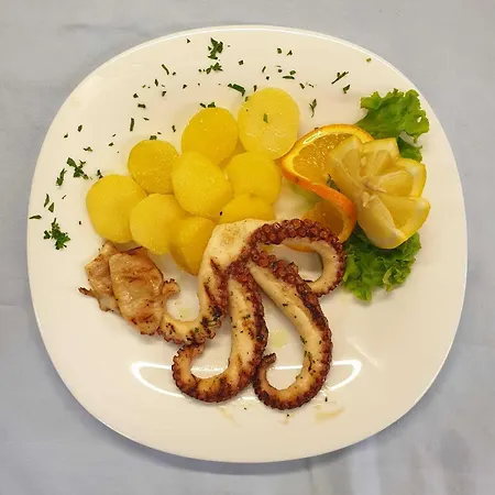 Embassy Пезаро