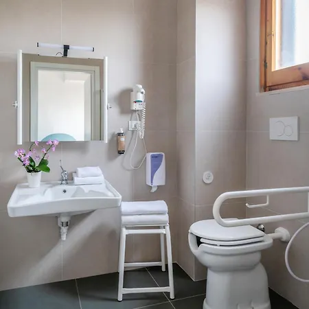 Embassy Hotell Pesaro