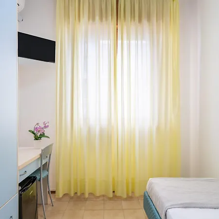 Hotell Embassy 3*