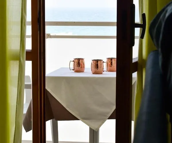 Embassy Готель 3*