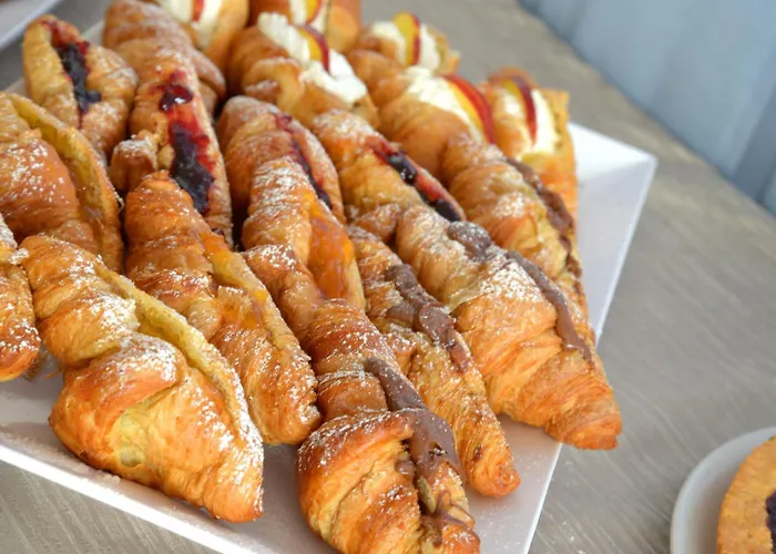 Embassy Пезаро