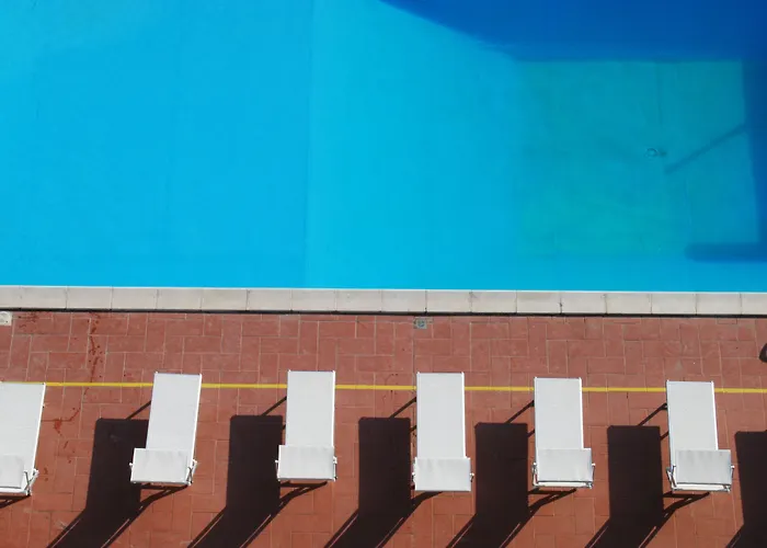 Embassy Пезаро